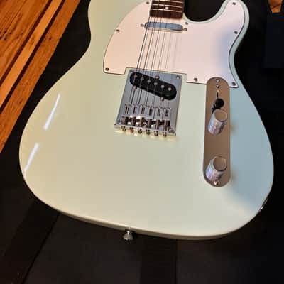 Squier FSR Bullet Telecaster with Laurel Fretboard 2018 - 2019 - Surf Green image 2