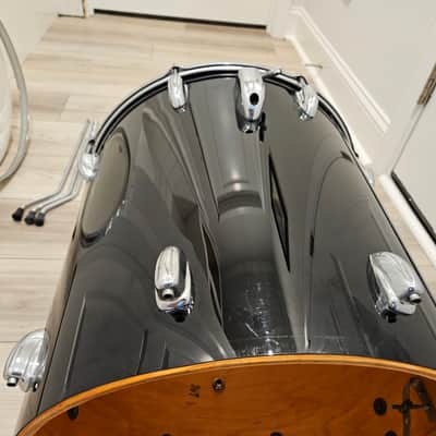 70s Slingerland 16 x 16 Floor Tom Black Wrap 16x16 - Maple outer ply image 10