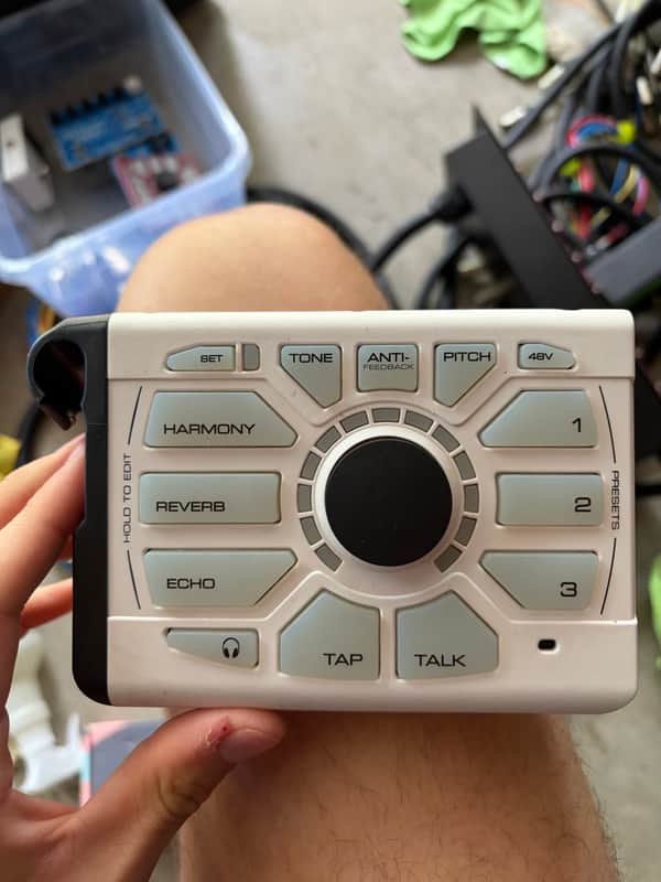 TC Helicon Perform-V 2016 - 2021 - White image 1
