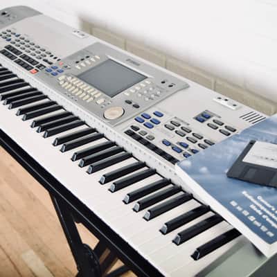 Yamaha 9000 Pro workstation keyboard synthesizer near mint condition w/ manuals image 1