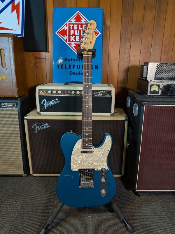 Fender American Series Telecaster with Rosewood Fretboard