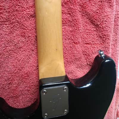 Fender Musicmaster Bass 1977 Black w/ original case + hard shell case image 6