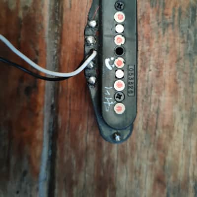 Fender Noiseless Stratocaster Pickup Neck - Aged White image 3