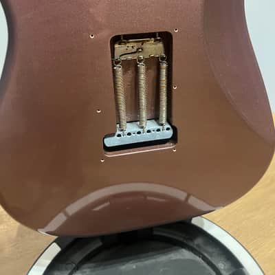 Fender Stratocaster Japan Hybrid 2018 - Burgundy mist image 12