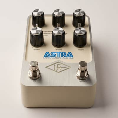 Universal Audio UAFX Astra Modulation Machine Pedal (B-STOCK) image 2