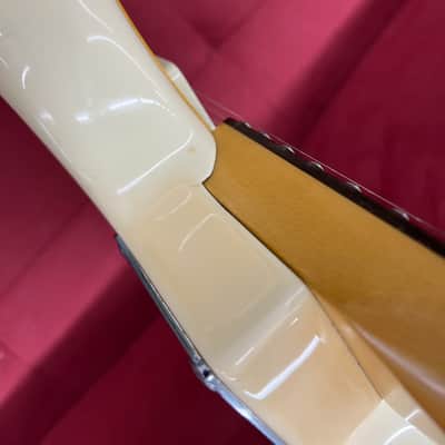 Squier J Mascis Jazzmaster with Rosewood Fretboard 2017 - Vintage White image 17
