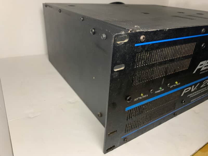 Peavey PV 2000 Black rack mount 1000 watt power amplifier | Reverb