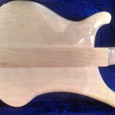 Rickenbacker 4001 V63 1999 Maple Glo Bass Guitar image 4