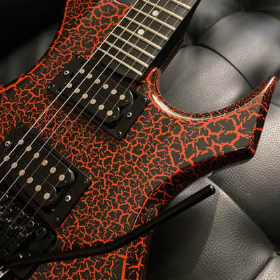 Pre Loved B.C Rich Ltd Ed Stranger Things "Eddie's Guitar" Warlock | Crackle image 2