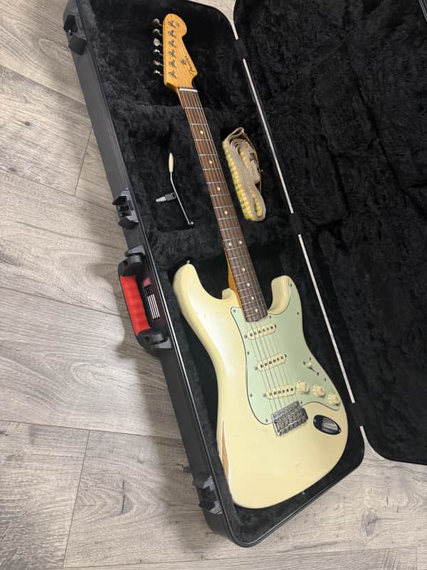 Fender Road Worn '60s Stratocaster with Rosewood Fretboard 2009 - 2018 - Olympic White