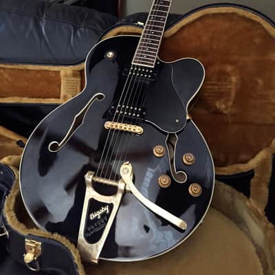 Yamaha AES1500 Semi-Hollow Body Black image 1
