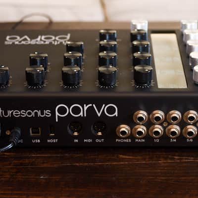 Futuresonus Parva: 8 Voice 3 Oscillator Analog Polysynth - MINT image 6