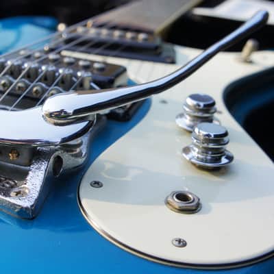 Mosrite USA V65 Mark I 1994 - blue metalic image 6
