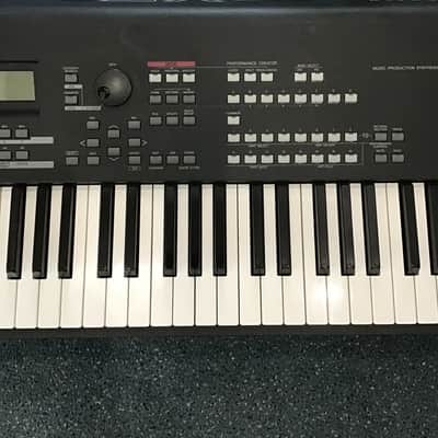 Yamaha MOXF8 LATE 2000’s - BLACK image 4