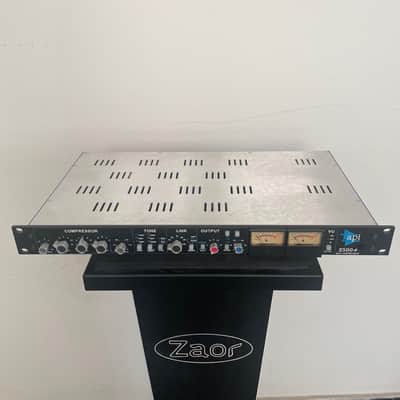 API 2500+ Stereo Bus Compressor 2020 - Present - Black image 3