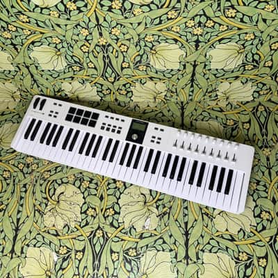 Arturia Keylab Essential 61