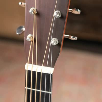 Martin Custom 000-18 Golden Era 1937 Acoustic Guitar, Quilted Mahogany/Adirondack Spruce, 1935 Sunburst with Hardshell Case - Used image 4