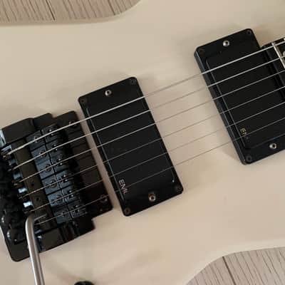 1988-89 Carvin V220 Guitar, Pearl White, OHSC, Kahler, EMG, Vintage 80s-90s image 13