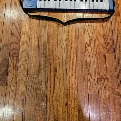 Behringer Blue MS-1 w/ Gig Bag
