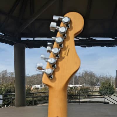 Fender Stratocaster 2016 - Lake Placid Blue image 8