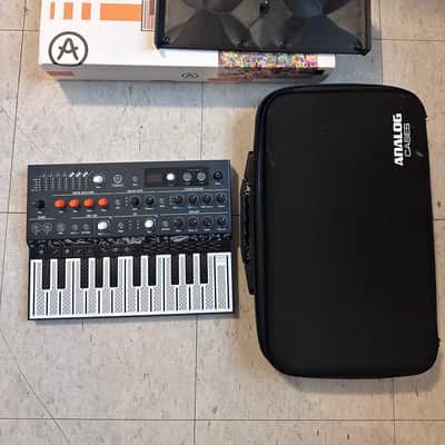 Arturia Microfreak Synth + ANALOG CASES CASE + EXTRAS!!