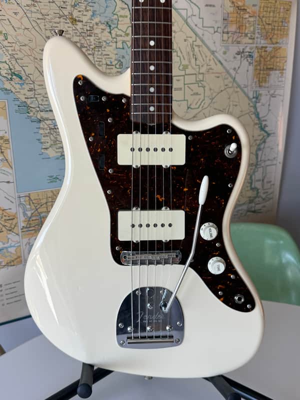 MIJ Japan Fender Jazzmaster Classic 60s Import 2014 w/ hard shell case- Vintage White image 1