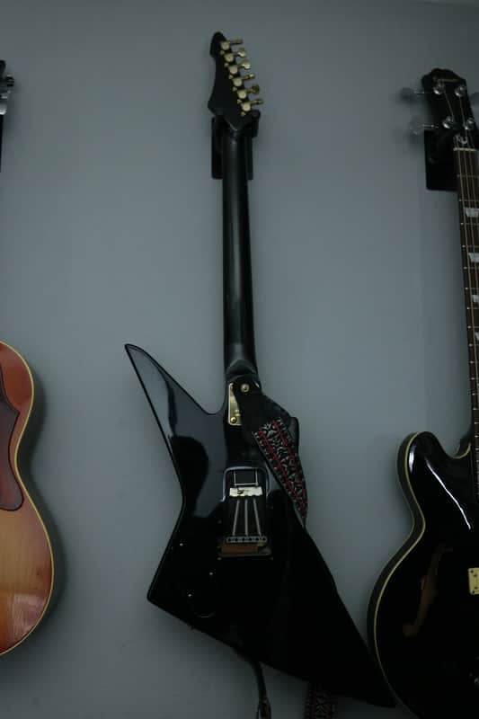 Aria Pro II ZZ Custom 1984 Black/White | Reverb