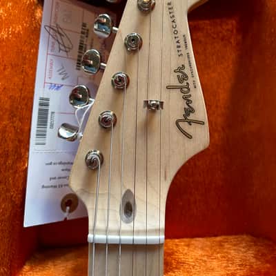 Fender Eric Clapton Artist Series Stratocaster Vintage Noiseless Pickups  Black #US22140671 8lbs 1.5 oz image 4