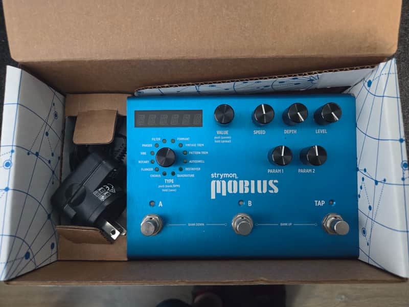 Strymon Mobius 2012 - Present - Blue