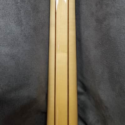 PRS SE Kingfisher Bass Natural image 10