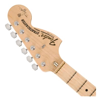 Used Fender Yngwie Malmsteen Stratocaster - Vintage White w/ Maple FB image 4