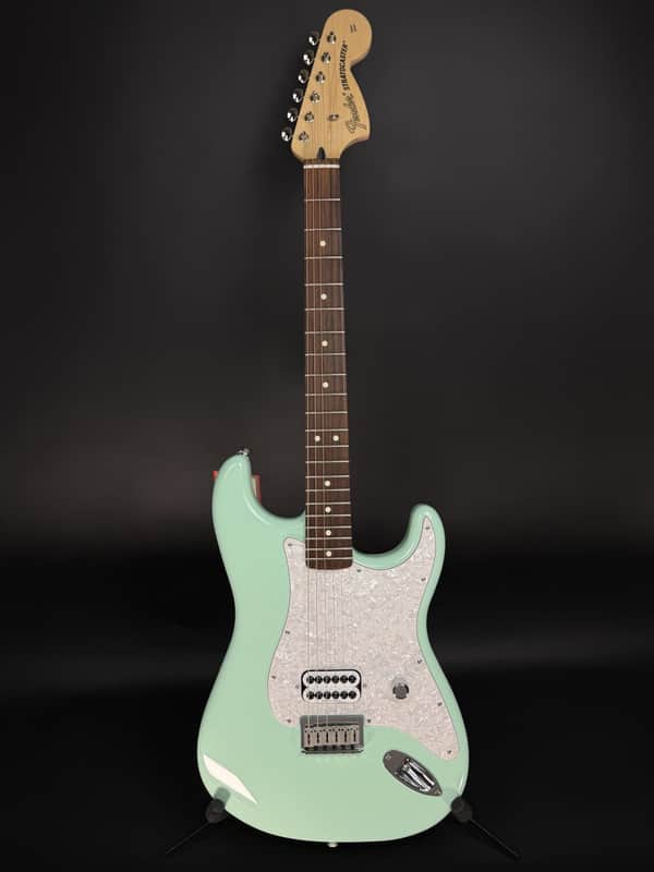 Fender Limited Edition Tom Delonge Stratocaster - Surf Green Color:Surf Green image 1