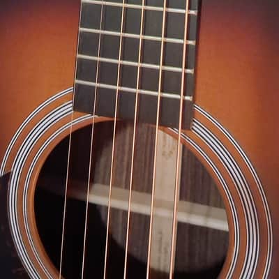 Martin OM-28 2022 - Sunburst image 12