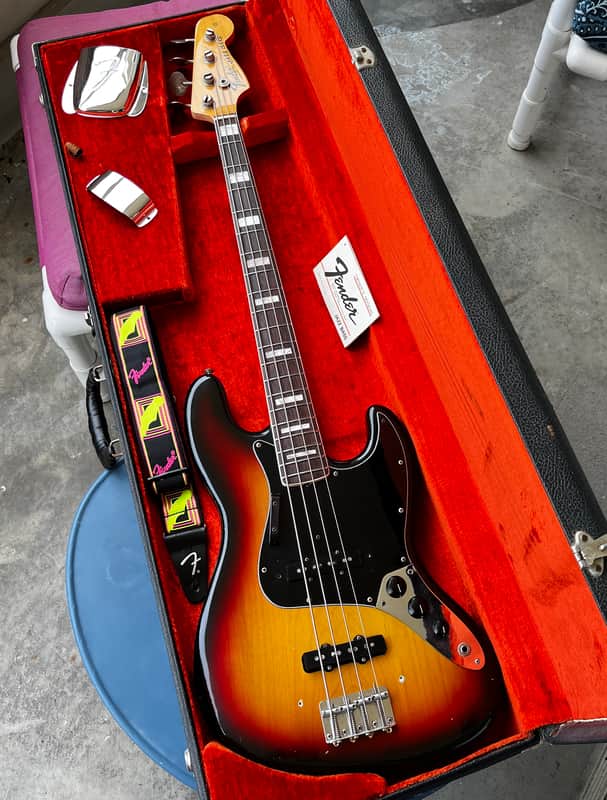 Fender Jazz Bass with Rosewood Fretboard