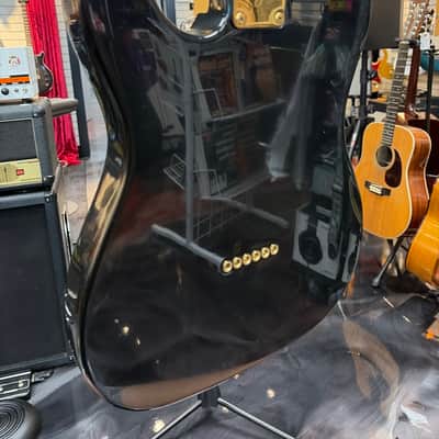 Fender Collector's Edition "Black and Gold" Telecaster with Maple Fretboard 1981 - 1983 - Black image 4