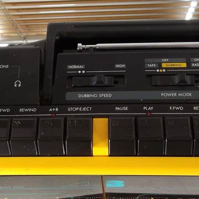 1988 Vintage Magnavox D8300 D-8300 22' x 11' Large Boombox Dual Cassette AM/FM Stereo AUX 5-Way Speakers Portable or AC Excellent image 11