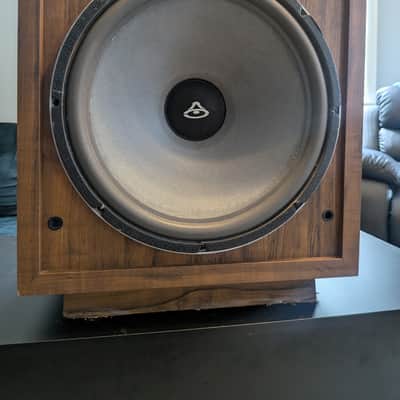 Matched Cerwin Vega D9 1980's - Walnut image 20