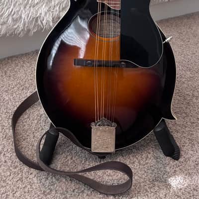 Kentucky KM670 F4 Oval Hole Mandolin w/Gig Bag image 2