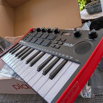Akai MPK Mini Play MKIII Portable 25-Key MIDI Controller 2022 - Present - Black image 4