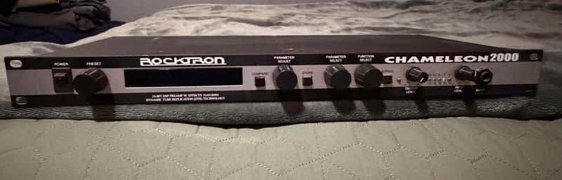Rocktron Chameleon 2000 preamp and effects rack image 1