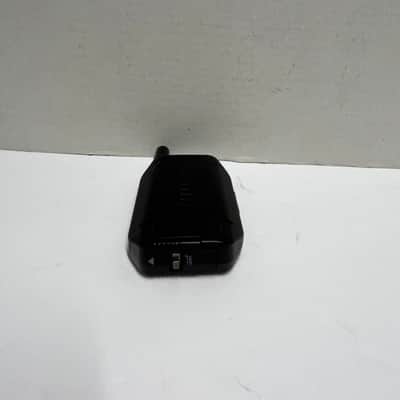 Shure GLXD1 Z2 Bodypack Transmitter with Brand New 1900mAh SB902 Battery for GLX GLXD16 D6 GLXD6 GLXD4 GLXD14 GLXD14R Wireless Systems Guitar/Bass Instrument GLXD GLXD1=-Z2 image 4