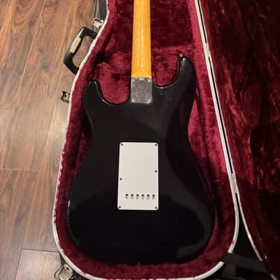 Fender Jimi Hendrix Voodoo Stratocaster with Rosewood Fretboard 1997 - 2000 - Black image 2