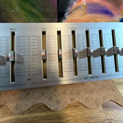Technics SH-8025 Dual 7‑Band Stereo Graphic Equalizer Silver Face player image 12