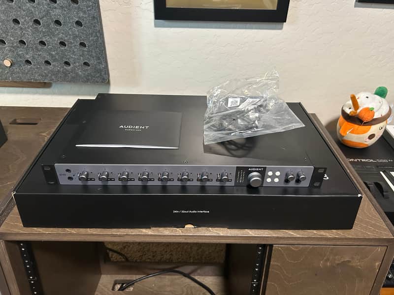 Audient iD48 USB Audio Interface 2024 - Present Grey image 1