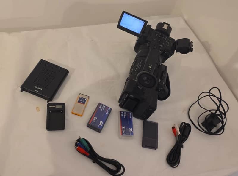 Sony NXCAM. model HXR-NX5P image 1