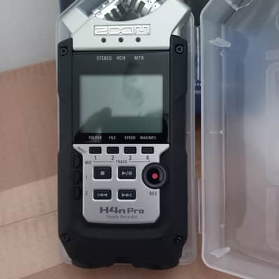 Zoom H4n PRO Handy Digital Multitrack Recorder 2010s - All Black image 9