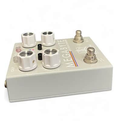 Caroline Guitar Company Megabyte Lo-Fi Delay Computer 2020 - Present Various image 1