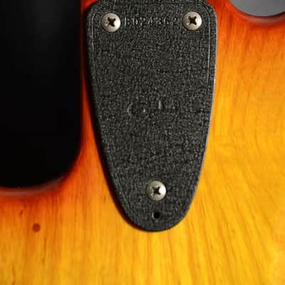 G&L 91 L5000 Fretless 5-String Bass Guitar With Origin image 8