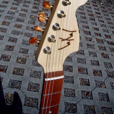 Woody Woodcasters #0025 "Checkercaster" w/ case image 5