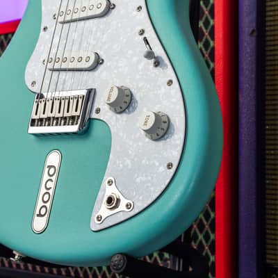 Bond Star in Seafoam Green image 3